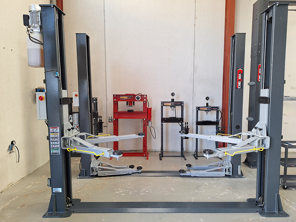 Elevador dos columnas 4500 KG Automático - 220 v - Imagen 2